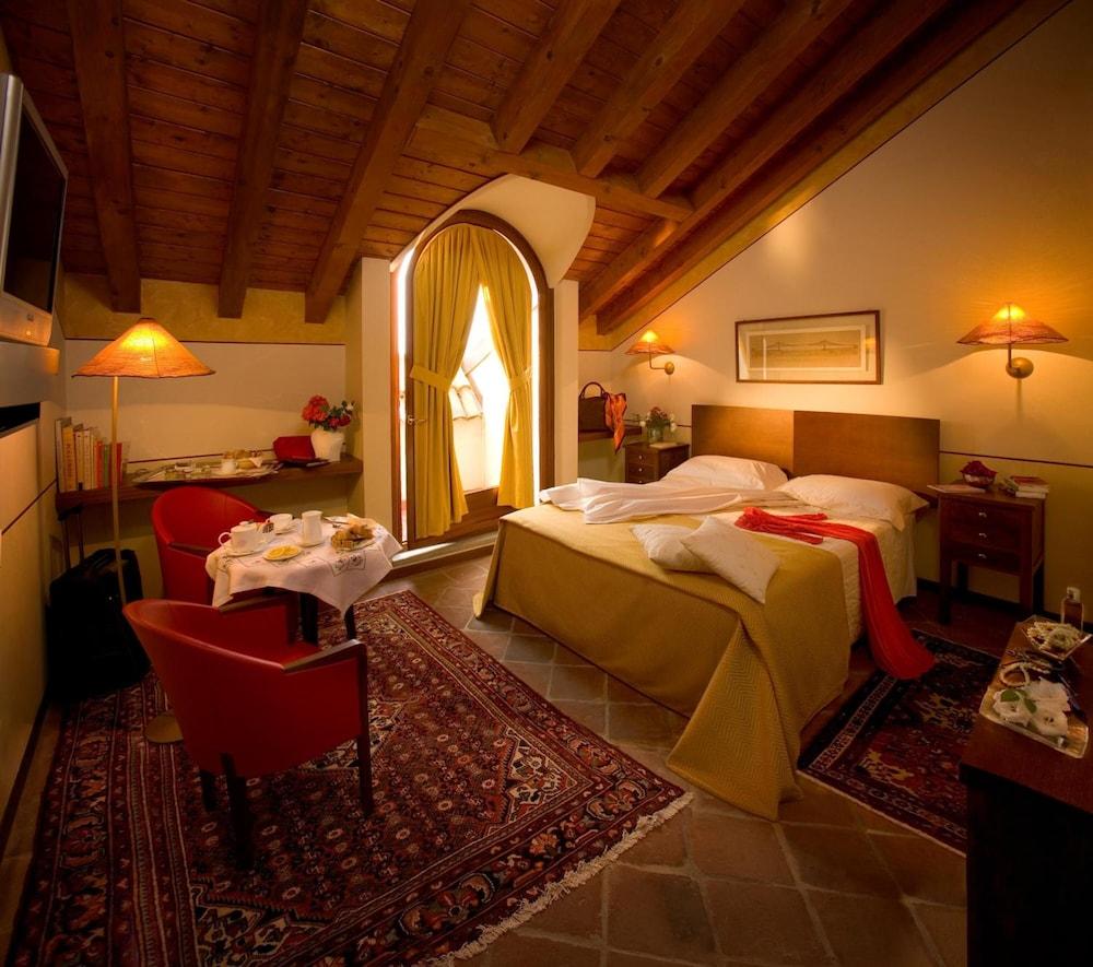 Albergo Dell'Agenzia Bra Room photo